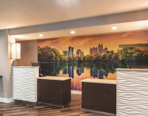 La Quinta Inn & Suites by Wyndham Atlanta Perimeter Medical