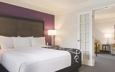 La Quinta Inn & Suites by Wyndham Atlanta Perimeter Medical