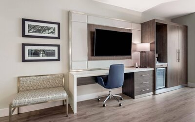 Cambria Hotel Austin Uptown Near The Domain
