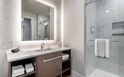 Cambria Hotel Austin Uptown Near The Domain