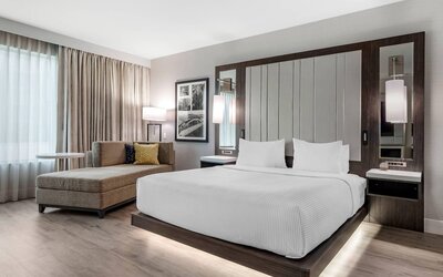 Cambria Hotel Austin Uptown Near The Domain