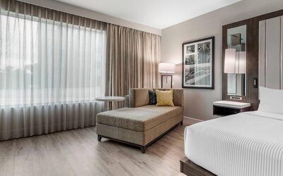 Cambria Hotel Austin Uptown Near The Domain