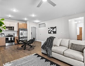 Midnight Manor Penthouse Suite The Gulch