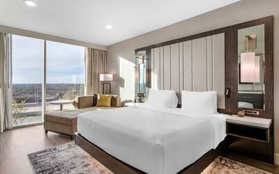 Cambria Hotel Austin Uptown Near The Domain