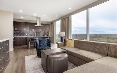 Cambria Hotel Austin Uptown Near The Domain