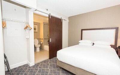 Doubletree Suites by Hilton at The Battery Atlanta