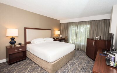 Doubletree Suites by Hilton at The Battery Atlanta