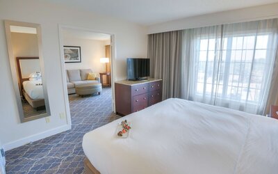 Doubletree Suites by Hilton at The Battery Atlanta