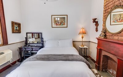 Royal Barracks Guest House