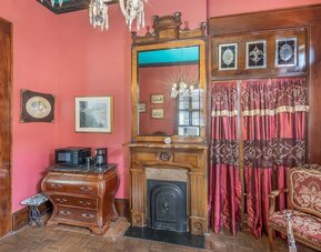 Royal Barracks Guest House