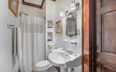Royal Barracks Guest House
