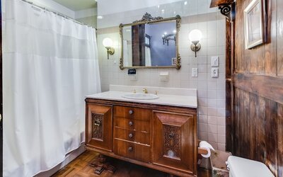 Royal Barracks Guest House