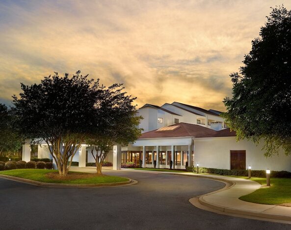 Courtyard by Marriott - Atlanta Executive Park/Emory