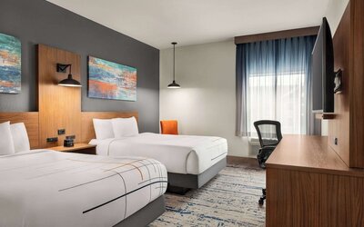La Quinta Inn & Suites By Wyndham Austin South