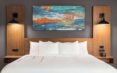 La Quinta Inn & Suites By Wyndham Austin South