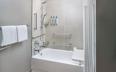 Courtyard by Marriott - Atlanta Executive Park/Emory
