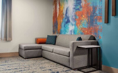 La Quinta Inn & Suites By Wyndham Austin South
