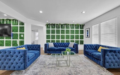 Atlanta Ivy Manor Message Now for Summer Special