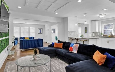 Atlanta Ivy Manor Message Now for Summer Special