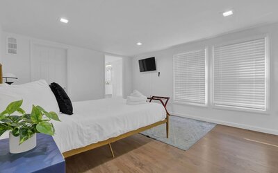 Atlanta Ivy Manor Message Now for Summer Special