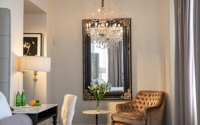 International House Hotel