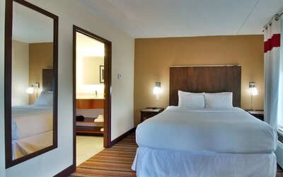 Four Points by Sheraton Nashville Airport