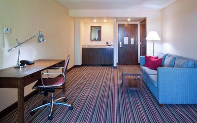 Four Points by Sheraton Nashville Airport