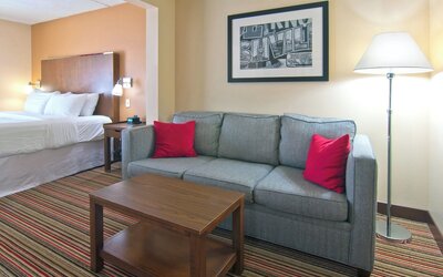 Four Points by Sheraton Nashville Airport