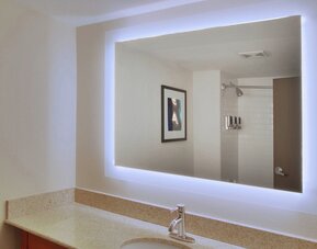 Four Points by Sheraton Nashville Airport
