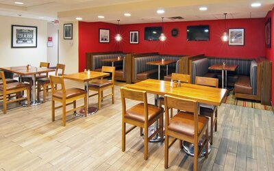 Four Points by Sheraton Nashville Airport