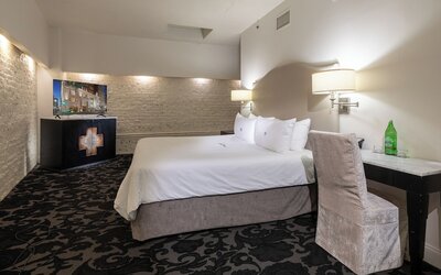 International House Hotel