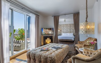 International House Hotel