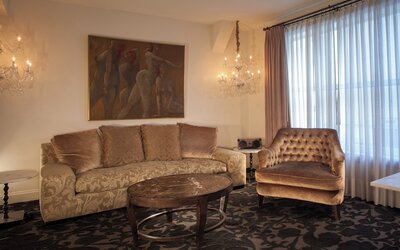 International House Hotel