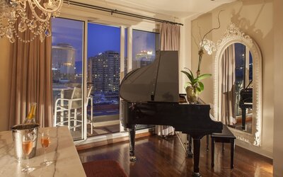 International House Hotel