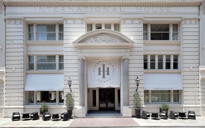 International House Hotel