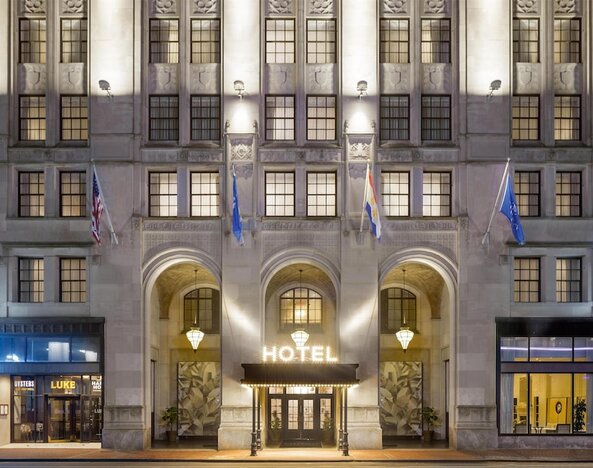 Hilton New Orleans/St. Charles Avenue