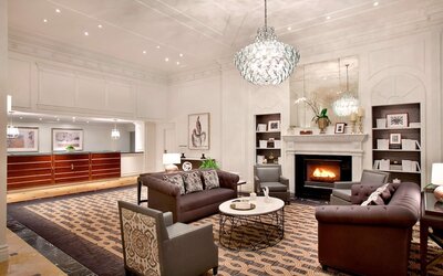 Hilton New Orleans/St. Charles Avenue