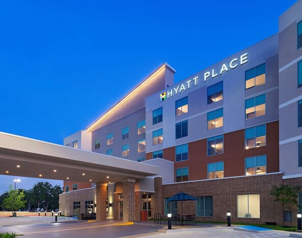 Hyatt Place Austin / Lake Travis / Four Points