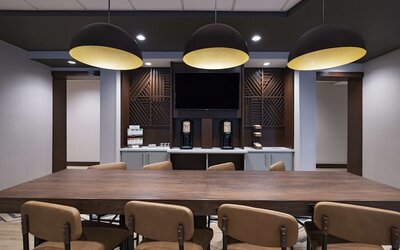 Hyatt Place Austin / Lake Travis / Four Points