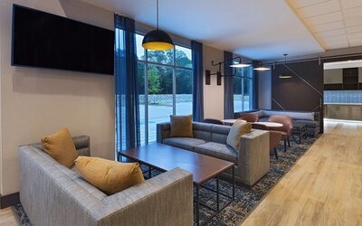 Hyatt Place Austin / Lake Travis / Four Points