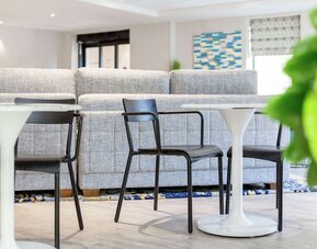 DoubleTree by Hilton Austin - University Area