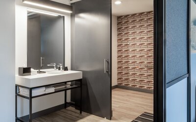 Aloft by Marriott Austin South