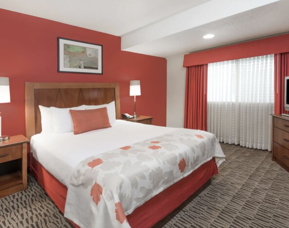 Hawthorn Suites By Wyndham St. Louis Westport Plaza