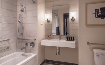 Hyatt Centric Downtown Nashville