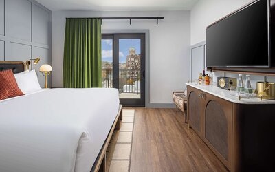 Wylie Hotel Atlanta, Tapestry Collection by Hilton