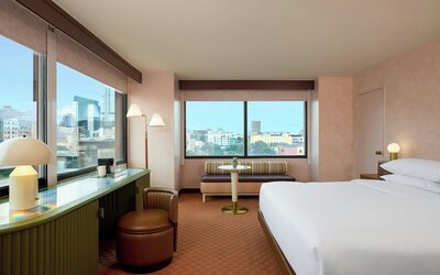 Downright Austin, a Renaissance Hotel