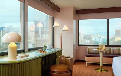 Downright Austin, a Renaissance Hotel