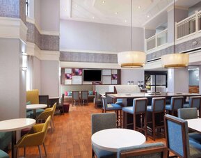 Hampton Inn & Suites Atlanta Airport North I-85