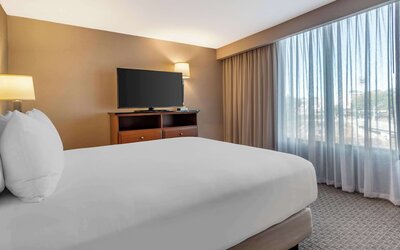 Drury Inn & Suites Atlanta Airport