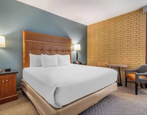 Drury Inn & Suites Atlanta Airport